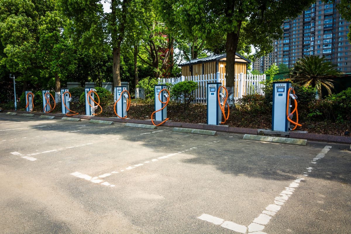 Operations & Maintenance, an EV charging infrastructure service by e-bolt in India